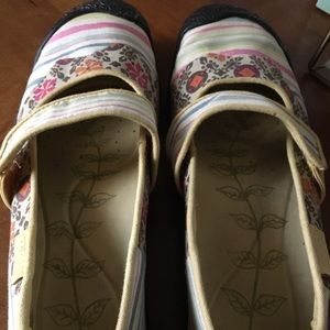 Keen Multicolored Mary Janes Size 8